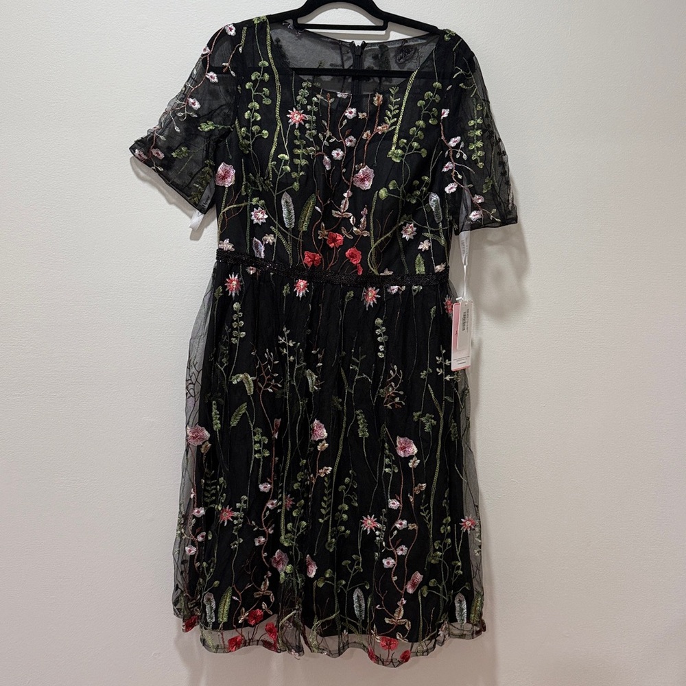 NWT JJs House Ursula  lace midi Dress size 14